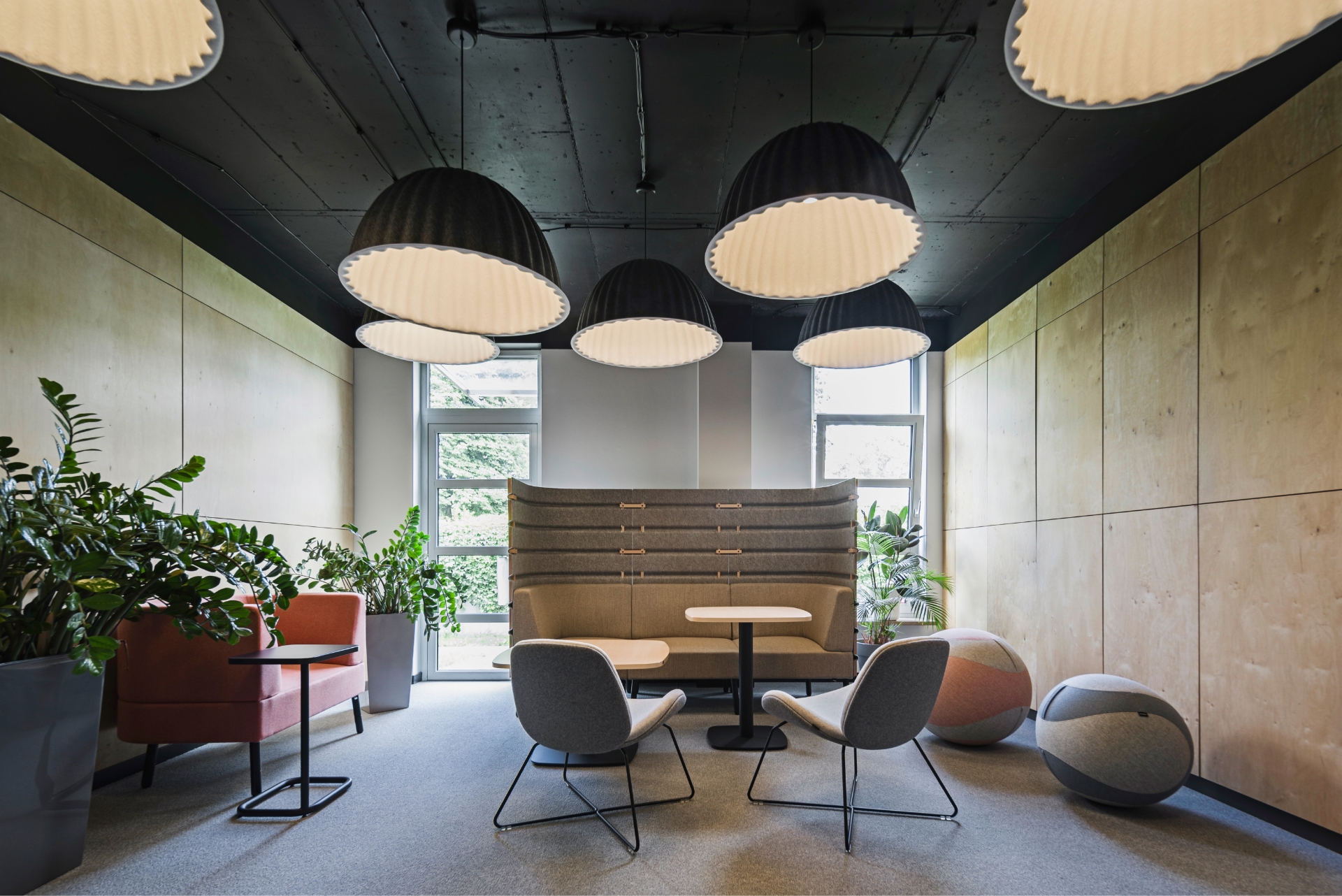 sala wspólna po fit-oucie w Interbiuro