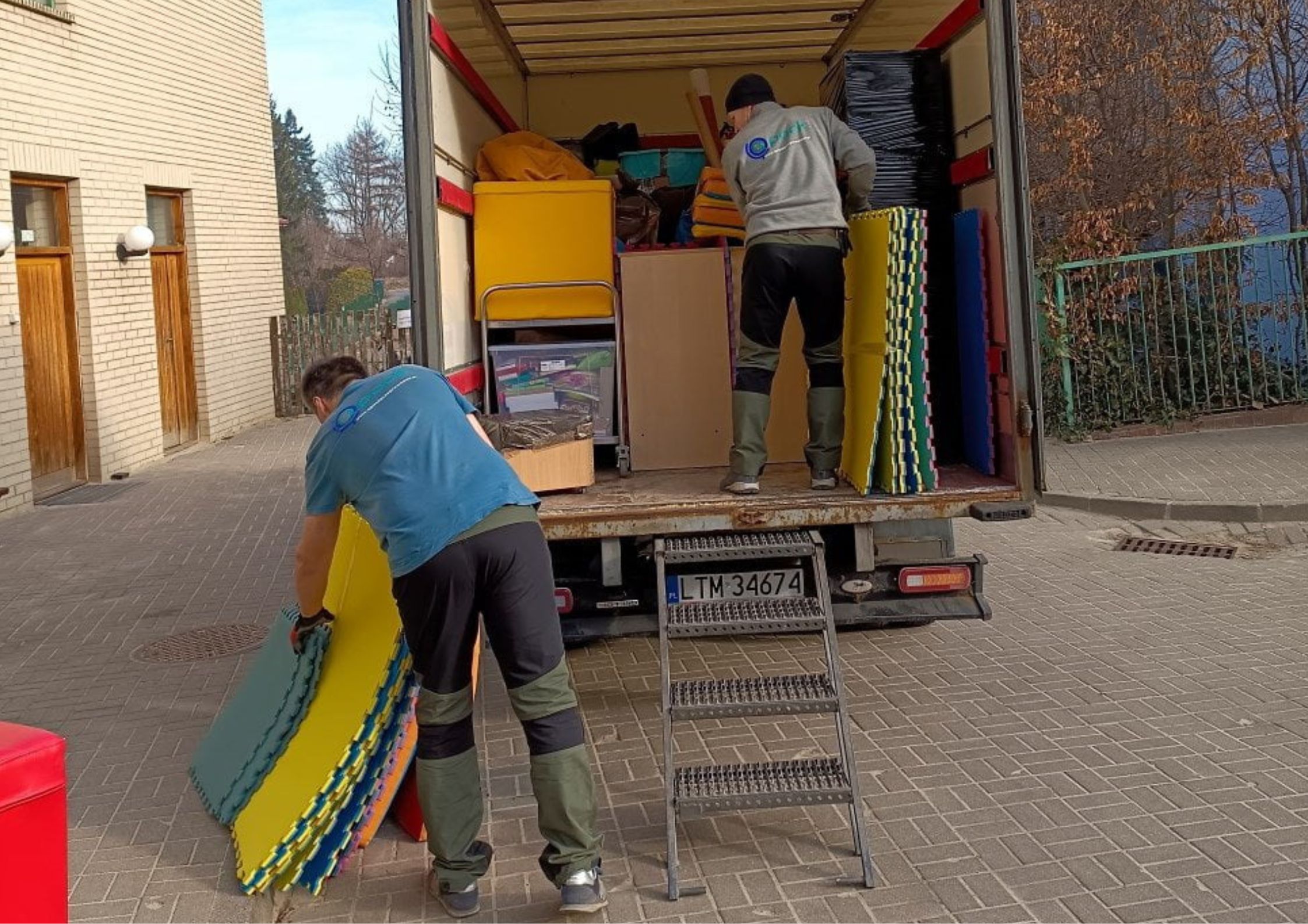 QPACK Przeprowadzki - Załadunek i transport